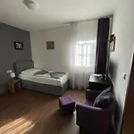 Landgasthof Santner Guest house Thalgau