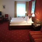 三特奈兰德旅馆