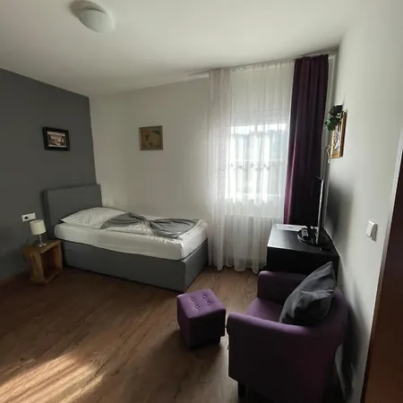 Landgasthof Santner Guest house Thalgau